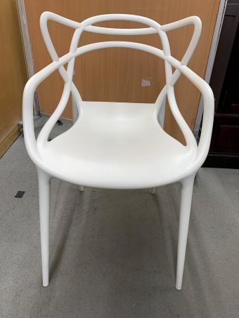 Kartell (カルテル) チェア ホワイト 1人掛け MASTERS