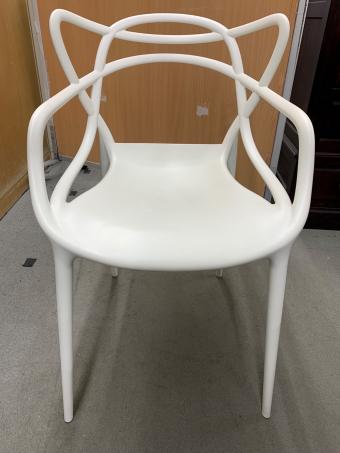 Kartell (カルテル) チェア ホワイト MASTERS