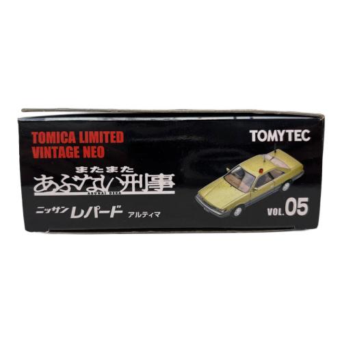 TOMYTEC (トミーテック) トミカリミテッドヴィンテージネオ あぶない刑事05 日産レパード（金） トミカ