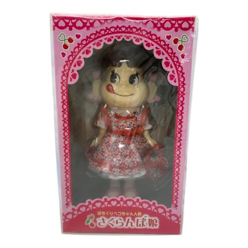 ぱちくりペコちゃん さくらんぼ娘 フィギュア