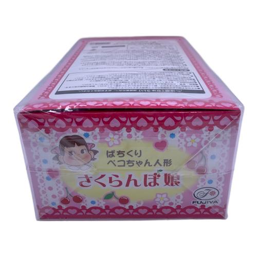 ぱちくりペコちゃん さくらんぼ娘 フィギュア