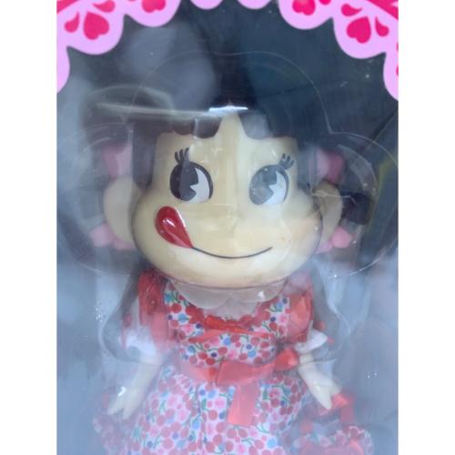 ぱちくりペコちゃん さくらんぼ娘 フィギュア