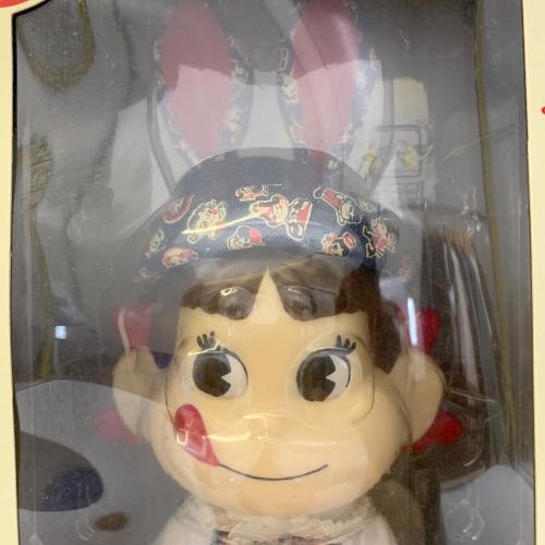 不二家創業100周年　ペコちゃん人形生誕60周年記念ぱちくりペコちゃん　うさぎ ペコちゃんぱちくり人形 フィギュア 不二家100周年｜トレファクONLINE