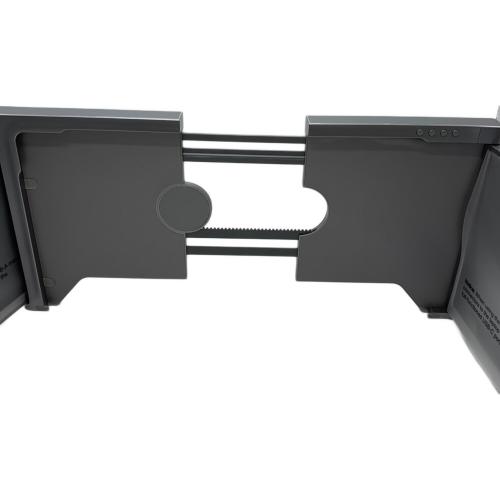 トライスクリーンモニター