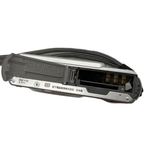 Panasonic (パナソニック) コンパクトデジタルカメラ DMC-FX2