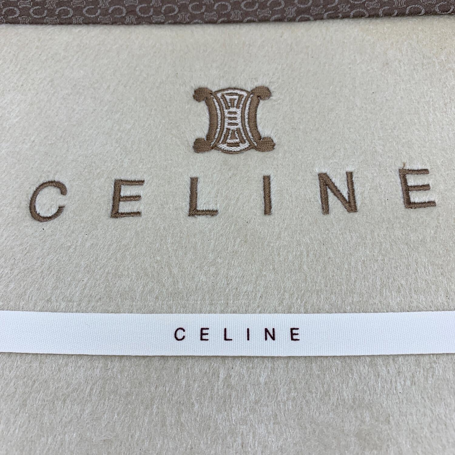 CELINE (セリーヌ) シルク毛布 箱イタミ有 シングル(幅140×長さ200cm