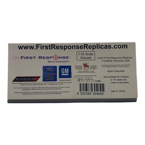 1/43 1950 フォード 4ドア ニューヨーク市警察 モデルカー