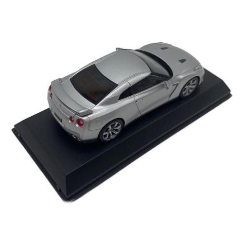 京商 (キョウショウ) 1/43 Nissan GT-R (R35) 2007 モデルカー