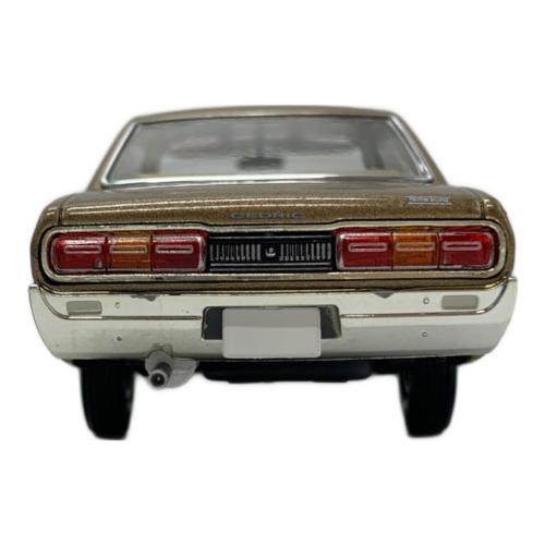 TOMY (トミー) トミカリミテッドヴィンテージ トミカ 1/43 日産 セドリック2000カスタムデラックス(1973年式)
