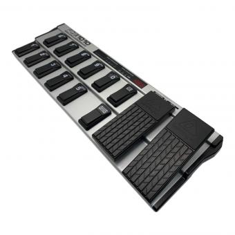 BEHRINGER (ベリンガー) フットコントローラー FCB1010
