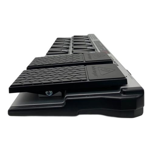 BEHRINGER (ベリンガー) フットコントローラー FCB1010