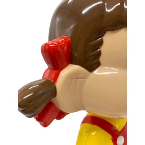 首振りペコちゃん人形