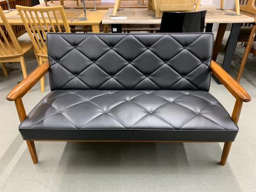 karimoku (カリモク) 2人掛けソファー WS1193BW