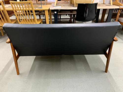 karimoku (カリモク) 2人掛けソファー WS1193BW