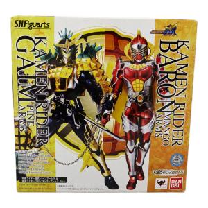 BANDAI (バンダイ) 仮面ライダー鎧武＆仮面ライダーバロン フィギュア S.H.Figuarts
