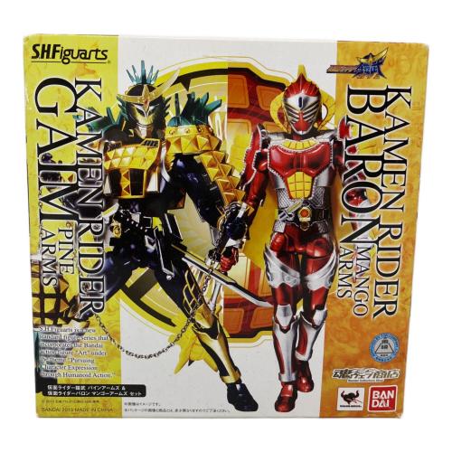 BANDAI (バンダイ) 仮面ライダー鎧武＆仮面ライダーバロン フィギュア S.H.Figuarts
