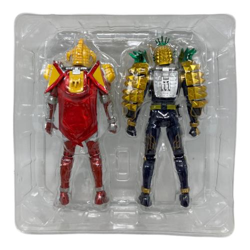 BANDAI (バンダイ) 仮面ライダー鎧武＆仮面ライダーバロン フィギュア S.H.Figuarts