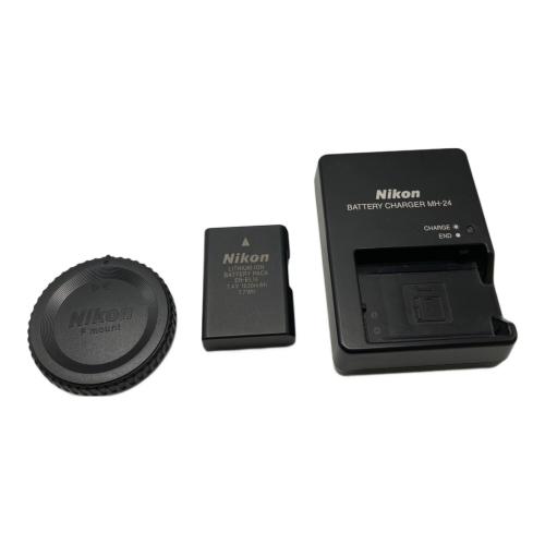 Nikon (ニコン) デジタル一眼レフカメラ D3100