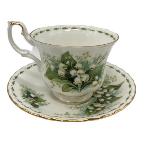 ROYAL ALBERT (ロイヤルアルバート) カップ&ソーサー フラワー・オブ・ザ・マンス