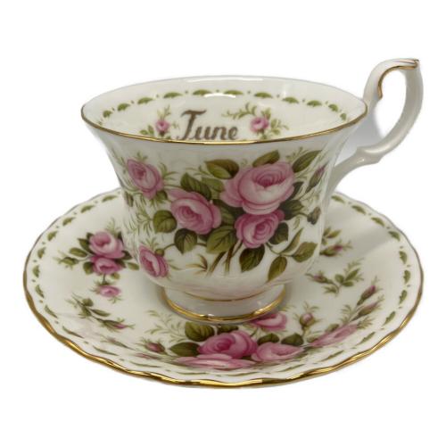 ROYAL ALBERT (ロイヤルアルバート) カップ&ソーサー フラワー・オブ・ザ・マンス