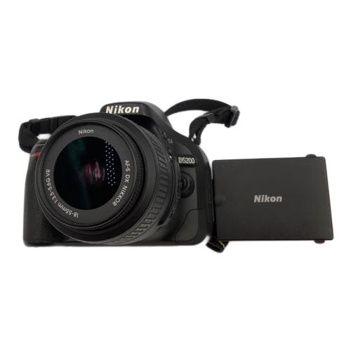 Nikon (ニコン) デジタル一眼レフカメラ D5200