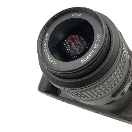 Nikon (ニコン) デジタル一眼レフカメラ D5200