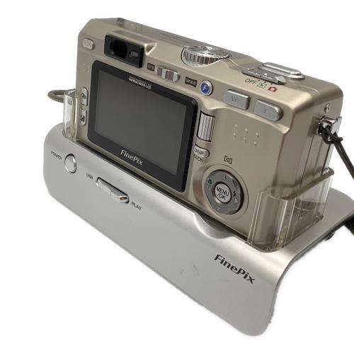 FUJIFILM (フジフィルム) コンパクトデジタルカメラ FinePix F710