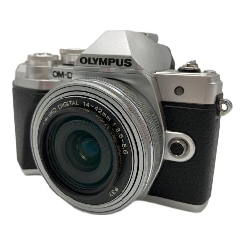OLYMPUS (オリンパス) ミラーレス一眼カメラ IM006 OM-D E-M10 Mark III ダブルズームレンズ