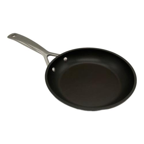 LE CREUSET (ルクルーゼ) フライパン O16013 20cm