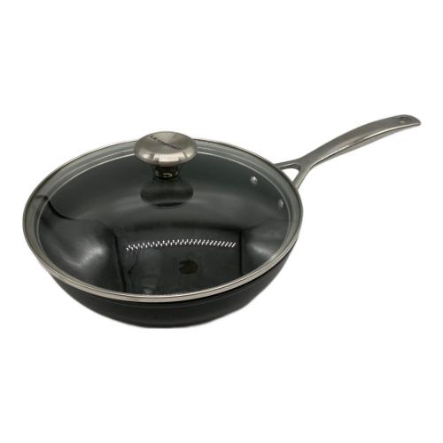 LE CREUSET (ルクルーゼ) フライパン O16013 24cm