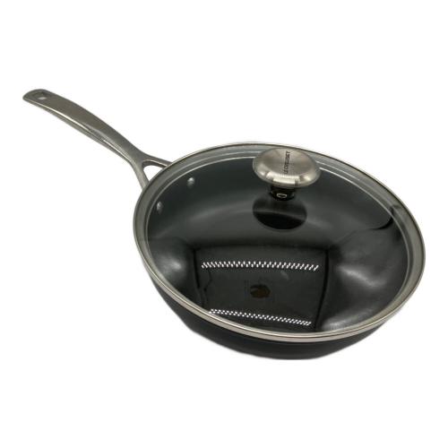 LE CREUSET (ルクルーゼ) フライパン O16013 24cm