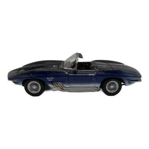 AUTOart (オートアート) シボレーコルベット マコシャーク 1961 モデルカー