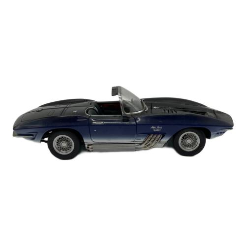 AUTOart (オートアート) シボレーコルベット マコシャーク 1961 モデルカー