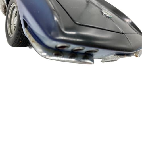 AUTOart (オートアート) シボレーコルベット マコシャーク 1961 モデルカー