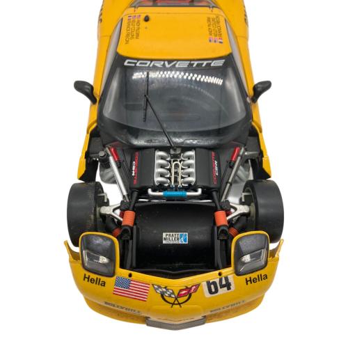 AUTOart (オートアート) シボレー コルベット C5-R モデルカー
