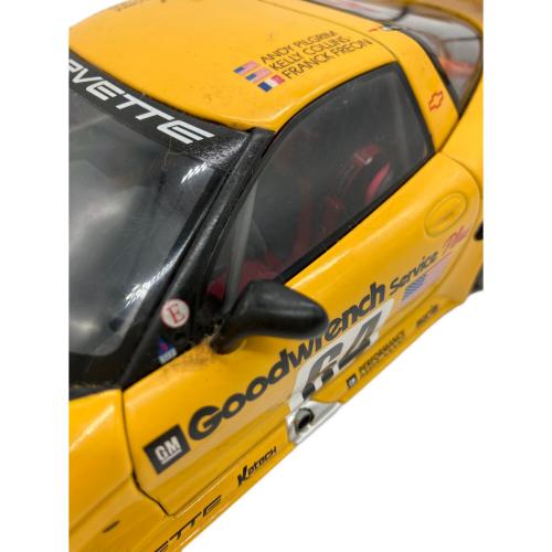 AUTOart (オートアート) シボレー コルベット C5-R モデルカー
