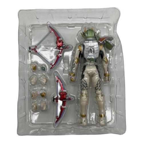 BANDAI (バンダイ) フィギュア S.H.Figuarts　仮面ライダー鎧武　仮面ライダー斬月・真
