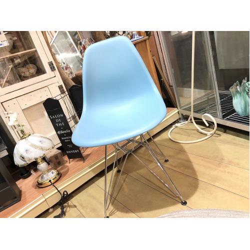 Vitra サイドシェルチェア スカイブルー 1人掛け チャールズ&レイ