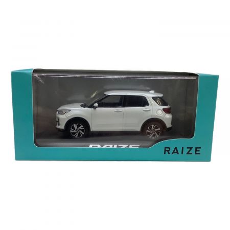 RAIZE ミニカー シャイニングホワイトパール