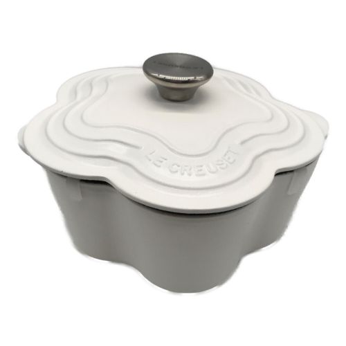 LE CREUSET (ルクルーゼ) ココットフルール ホワイト 20cm｜トレファク