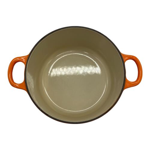 LE CREUSET (ルクルーゼ) 両手鍋 18cm オレンジ｜トレファクONLINE