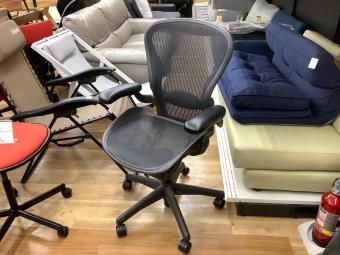 Herman Miller (ハーマンミラー) アーロンチェア サイズB 1人掛け AE111PWB-AJG1BBFPBK3D01