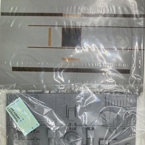サンダーバード1号&発射基地 1/350スケール プラスチックモデルキット
