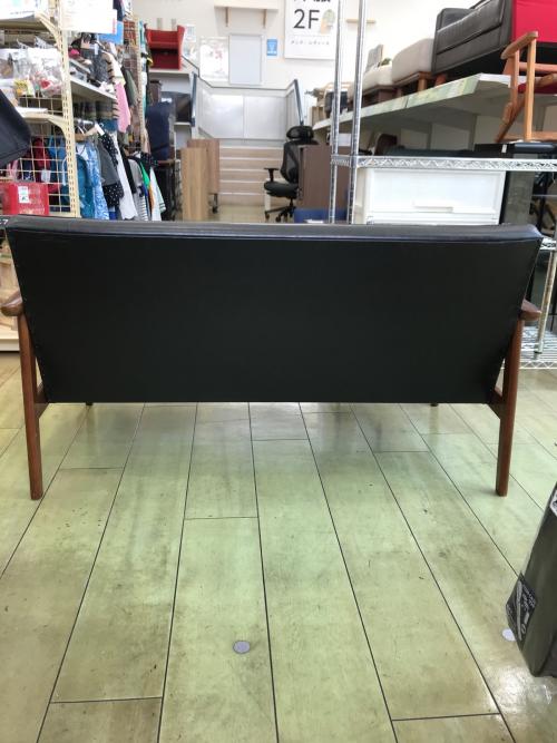 カリモク60 (カリモクロクマル) 1人掛けソファー ブラック 2人掛け W36173BW 合皮