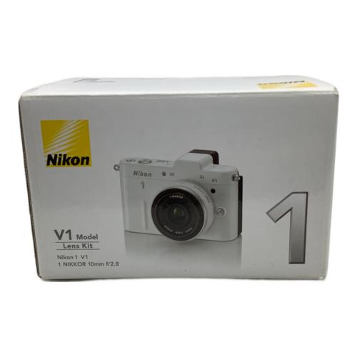 Nikon (ニコン) デジタル一眼レフカメラ 1V1