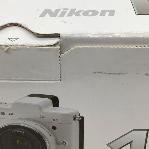 Nikon (ニコン) デジタル一眼レフカメラ 1V1