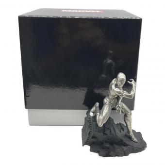 MARVEL (マーべル) スパイダーマン ウェブスリンガー ROYAL SELANGOR フィギュリン