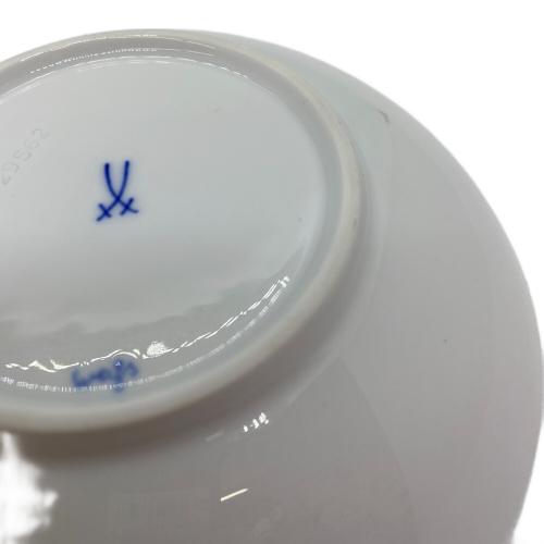 Meissen (マイセン) カップ&ソーサー 波の戯れホワイト