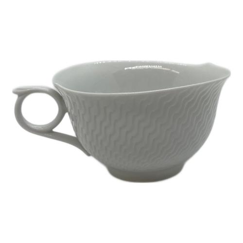 Meissen (マイセン) カップ&ソーサー 波の戯れホワイト