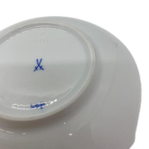 Meissen (マイセン) カップ&ソーサー 波の戯れホワイト